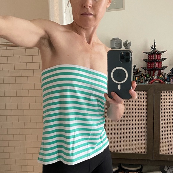 Striped top as inspired by SATC @findingcarriescloset, findingcarriescloset.com - Picture 4 of 9